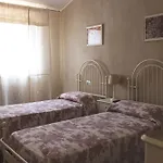Mariposa לינה וארוחת בוקר צ'יביטאנובה מארקה